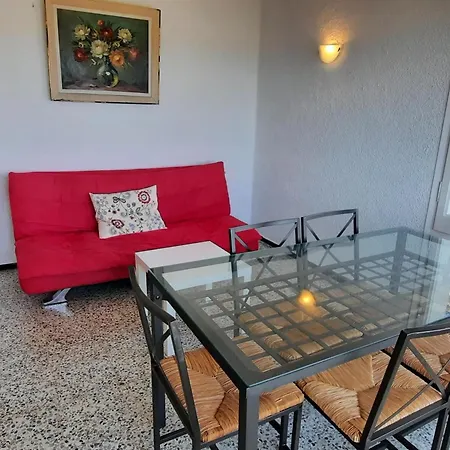 Comodo 2 Con Terraza Y Wifi A 600m De La Playa En - Es-170-14 * Llanca