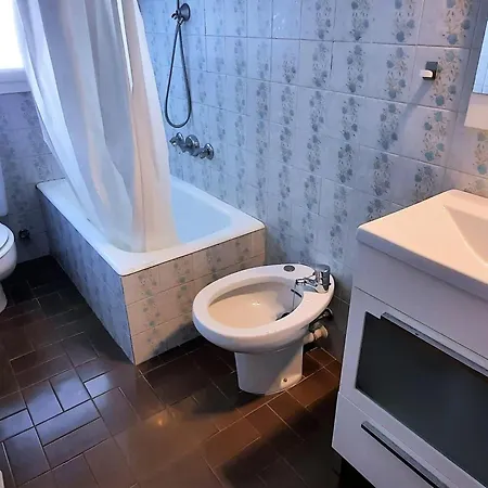 Comodo 2 Con Terraza Y Wifi A 600m De La Playa En - Es-170-14 Llanca