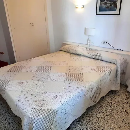 Comodo 2 Con Terraza Y Wifi A 600m De La Playa En - Es-170-14 Apartment