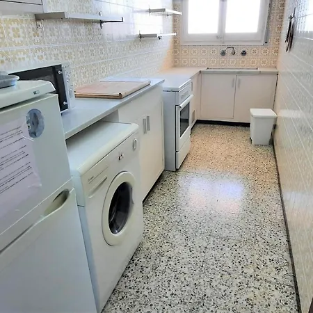 Comodo 2 Con Terraza Y Wifi A 600m De La Playa En - Es-170-14 Llançà