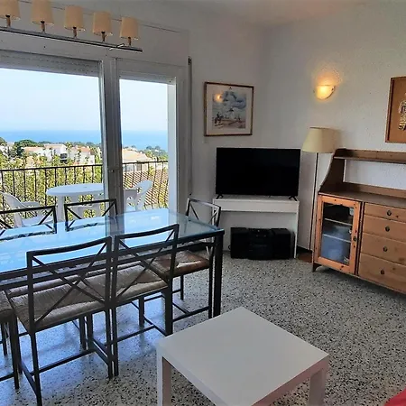 Comodo 2 Con Terraza Y Wifi A 600m De La Playa En - Es-170-14 Apartment Llanca